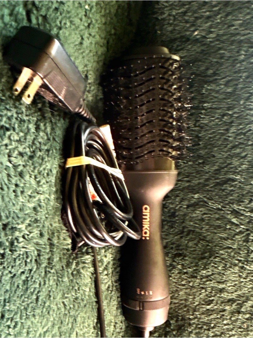 amika Black Hot Air Round Brush Styler